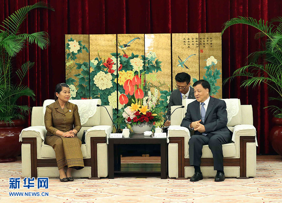 6月11日，中共中央政治局常委、中央書記處書記劉云山在福州會見來華出席金磚國家政黨、智庫和民間社會組織論壇的柬埔寨人民黨中央常委、副首相梅森安。新華社記者劉衛(wèi)兵攝