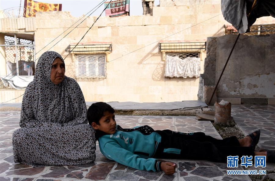 （國際&middot;圖文互動）（5）上學夢何處安放&mdash;&mdash;敘利亞女孩阿明娜的危樓生活