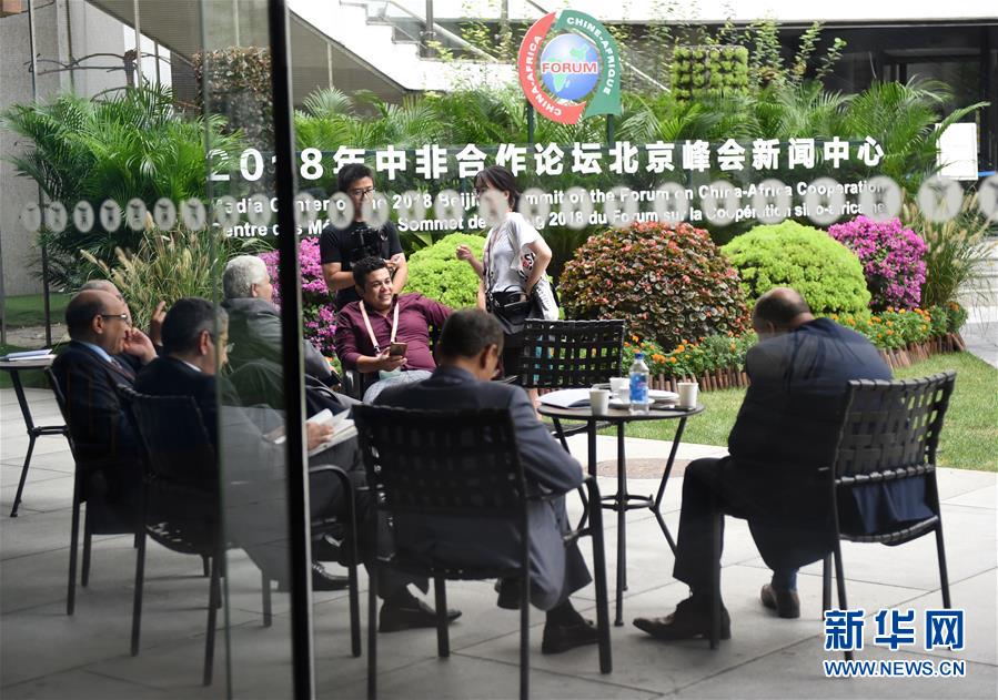 （中非合作論壇&middot;圖文互動）（6）&ldquo;北京準備好了！&rdquo;&mdash;&mdash;北京市委常委、常務(wù)副市長張工就中非合作論壇北京峰會服務(wù)保障情況答新華社記者問