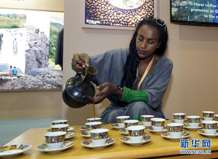 (新華全媒頭條·聚焦進(jìn)口博覽會(huì)·圖文互動(dòng))(10)海納百川 利達(dá)天下——首屆中國(guó)國(guó)際進(jìn)口博覽會(huì)巡禮