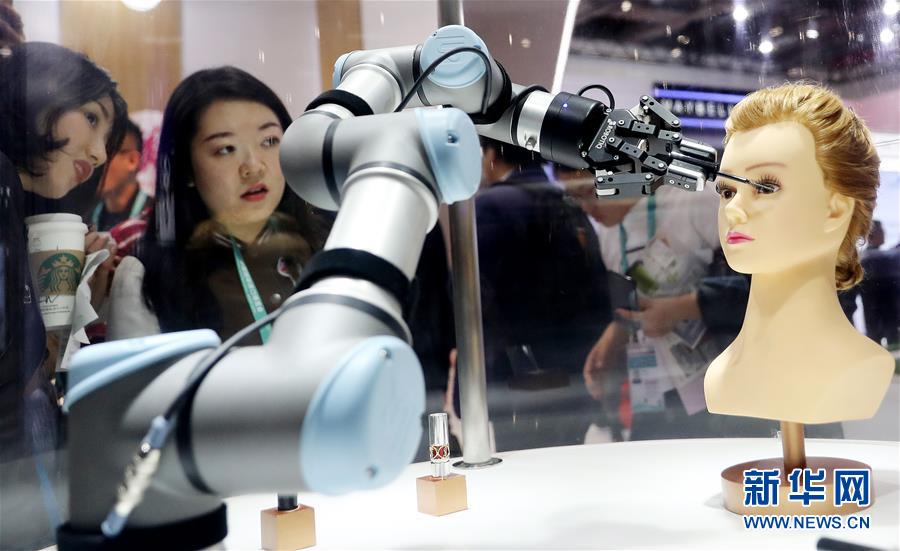 （新華全媒頭條&middot;圖文互動）（8）從進(jìn)博會到&ldquo;雙11&rdquo; 超級訂單背后蘊(yùn)藏中國動能