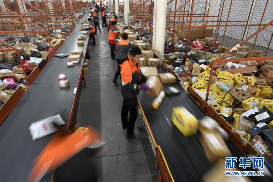 （新華全媒頭條&middot;圖文互動(dòng)）（11）從進(jìn)博會(huì)到&ldquo;雙11&rdquo; 超級(jí)訂單背后蘊(yùn)藏中國動(dòng)能