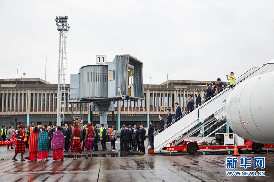 (國(guó)際·圖文互動(dòng))(2)“空中走廊”搭起中非交往“連心橋”