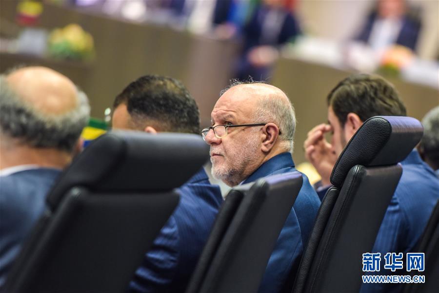 (國(guó)際)(4)非歐佩克產(chǎn)油國(guó)決定延長(zhǎng)減產(chǎn)協(xié)議