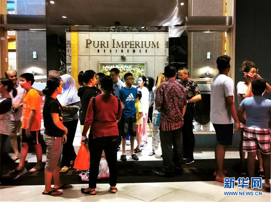 (國(guó)際)(2)印度尼西亞發(fā)生地震 首都震感強(qiáng)烈