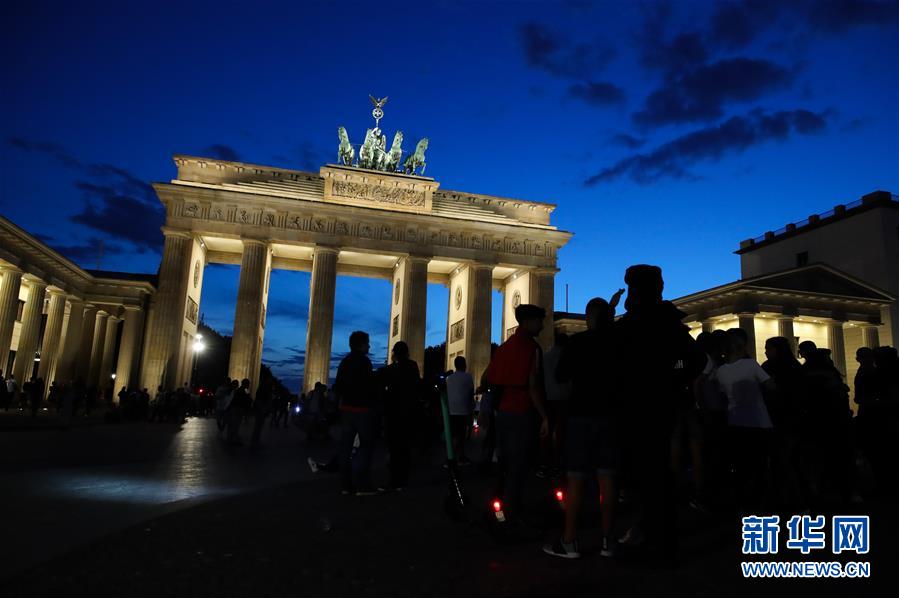 （國(guó)際）（7）德國(guó)柏林：夜來(lái)&ldquo;菩提樹(shù)下&rdquo;