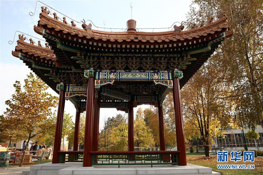 (國際·圖文互動)(3)通訊:薩拉熱窩中國古亭誕生記