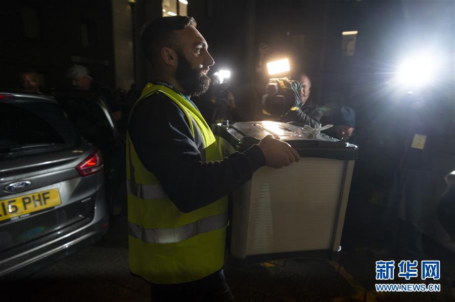 (國際)(1)出口民調(diào)顯示英國保守黨在議會選舉中領(lǐng)先