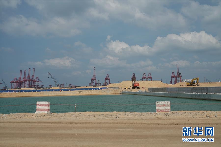 （國(guó)際&middot;圖文互動(dòng)）（5）通訊：春節(jié)，&ldquo;是工期而不是假期&rdquo;&mdash;&mdash;記科倫坡港口城的中國(guó)建設(shè)者