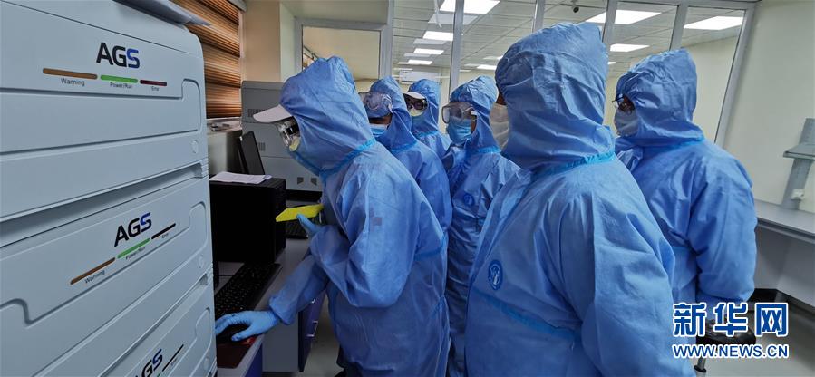 (國(guó)際疫情·圖文互動(dòng))(3)通訊:中國(guó)專家組在伊拉克做了三件事