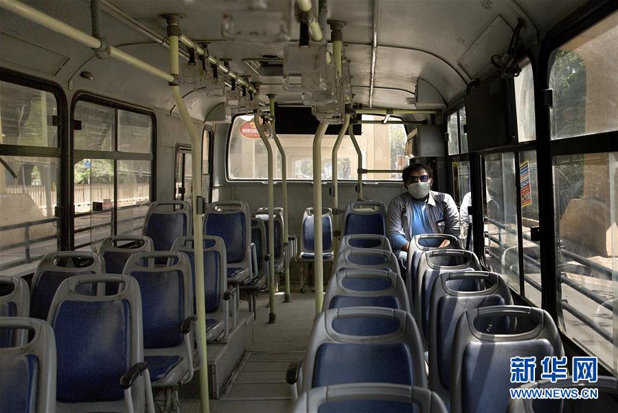 (國(guó)際疫情)(4)印度在全國(guó)實(shí)施“封城”措施