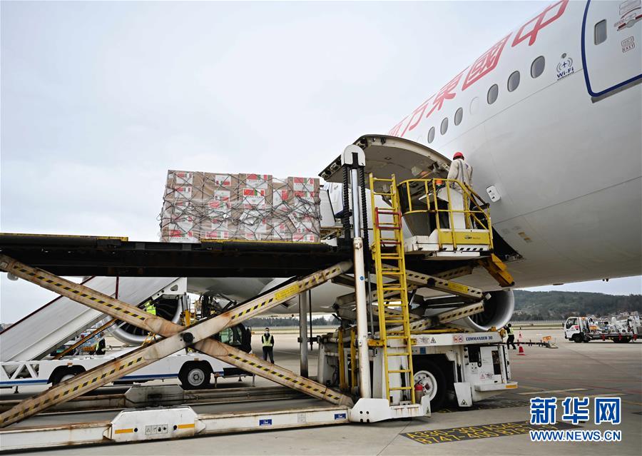 (聚焦疫情防控)(3)中國(guó)向意大利派出第三批抗疫醫(yī)療專家組