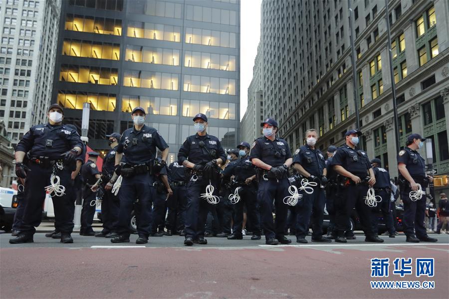 （國際）（5）美國警察執(zhí)法動作不當致一名非裔男子死亡 引發(fā)大規(guī)?？棺h