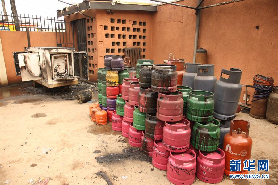 (國際·圖文互動)(4)尼日利亞南部一燃?xì)庹颈ㄖ轮辽?人死亡