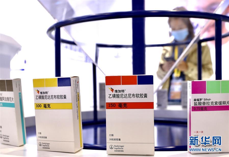 （第三屆進(jìn)博會&middot;圖文互動）（8）新疫苗、新療法，進(jìn)博會最&ldquo;火爆&rdquo;展區(qū)見聞