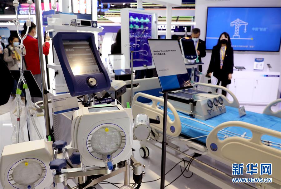 （第三屆進(jìn)博會&middot;圖文互動）（10）新疫苗、新療法，進(jìn)博會最&ldquo;火爆&rdquo;展區(qū)見聞