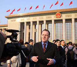 中國(guó)兩會(huì) 老外們都關(guān)注什么？