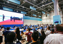 回放:習(xí)近平會見中外記者