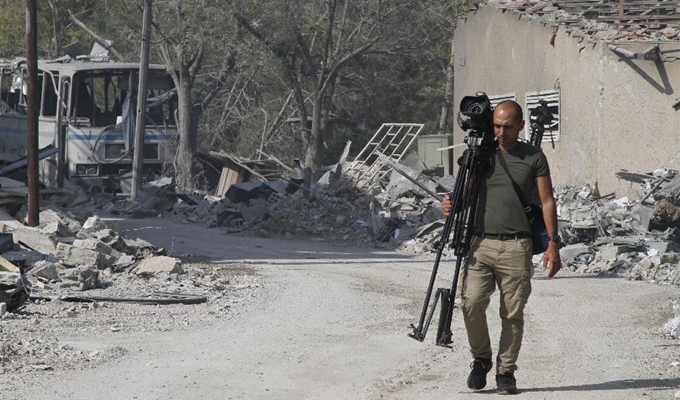 假如真有化武，我們?cè)趺纯赡苓€站在這里？&mdash;&mdash;來(lái)自敘利亞人的追問(wèn)