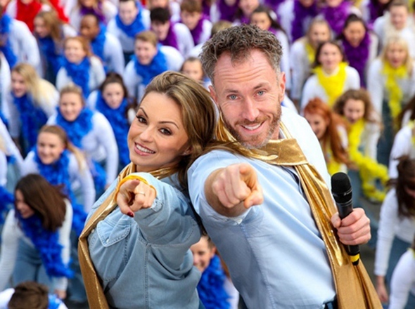 一起來battle！325名英國(guó)舞者大跳迪斯科破吉尼斯世界紀(jì)錄